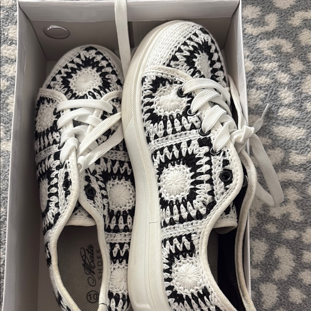 Matisse Artistic Black and White Sneakers